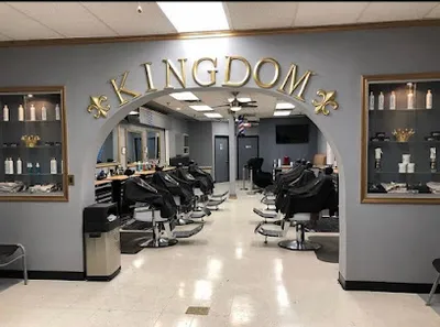 HEAVYWEIGHTKUTZ BARBERSHOP