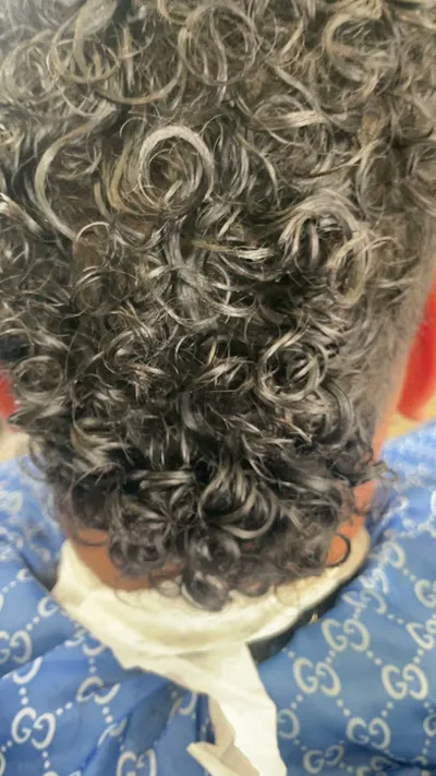 Demariaunte at 'The Cutz Barbershop'