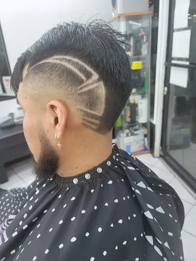 LIO'S BARBER SHOP