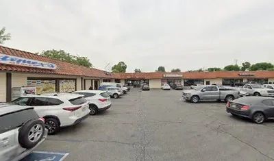 Gloria’s Salon & Barber