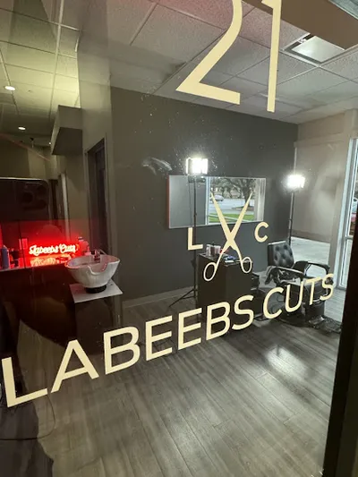 Labeeb's Cuts - Dallas Barber