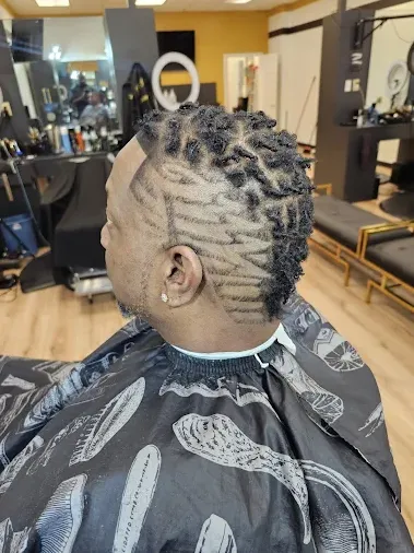 MEL THE MASTER BARBER at Gold Room Grooming Lounge