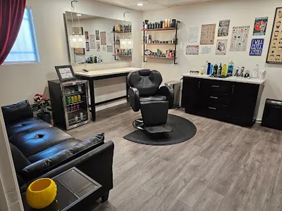 Lauren O'Kelley Barber & Cosmetologist