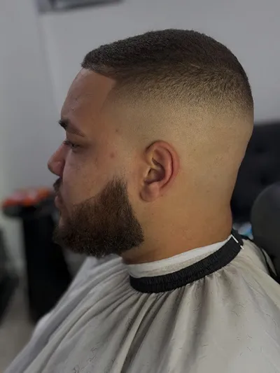 Lugo barber Lounge