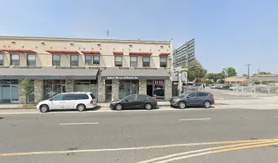 Junipero Barber & Beauty Salon