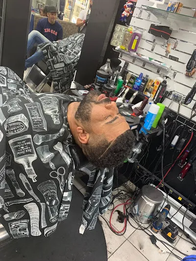 Loqui & Henry &Dalila’s Salon & Barbershop