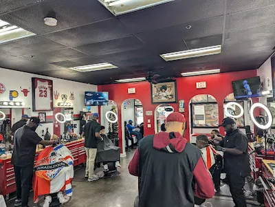 Headliners Barbershop
