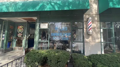 Elliott The Barber