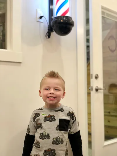 Carl’s Barbershop