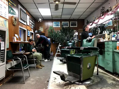 Red's Barber Shop