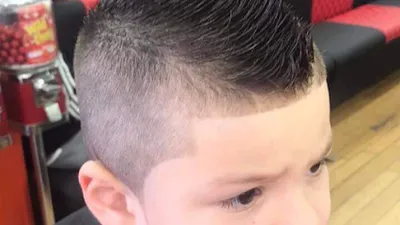 Los Maestros barber shop