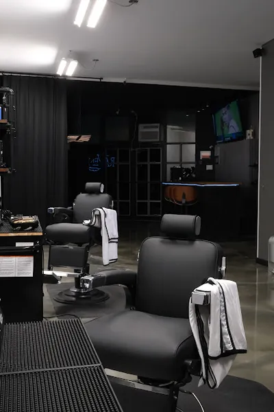 RAVEN BARBERSHOP
