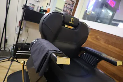 Cut and Twist Barbershop