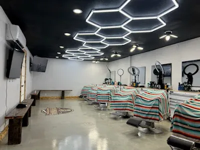 LEYENDAS BARBERSHOP