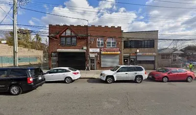 R & E Barber Shop