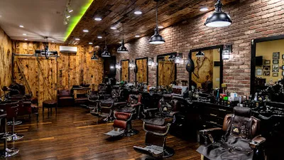 Lions Den Shear And Shave/Barbershop
