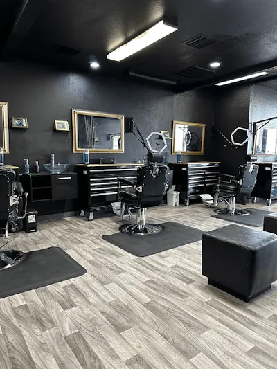 X702 BarberShop