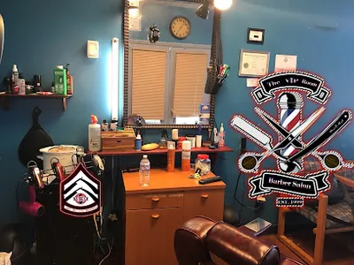 VIP Room Hair Salon/Mr Bo The Barber