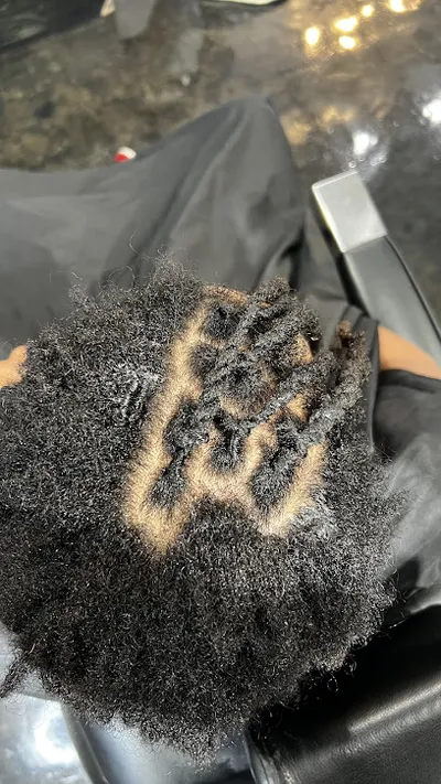 Luiz (Mobile Barber)