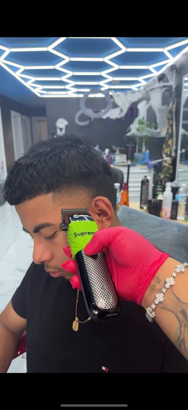 Sky Cuts Barbershop