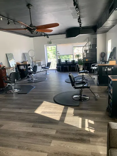 COLLAB Barbershop & Hair Studio