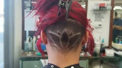 Avi's Barber Shop
