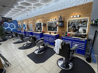 Derly Unisex Salon & Barbershop