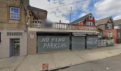 Easy Clips Inc, Barber Shop