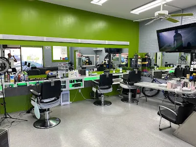 DON'S BARBER LOUNGE