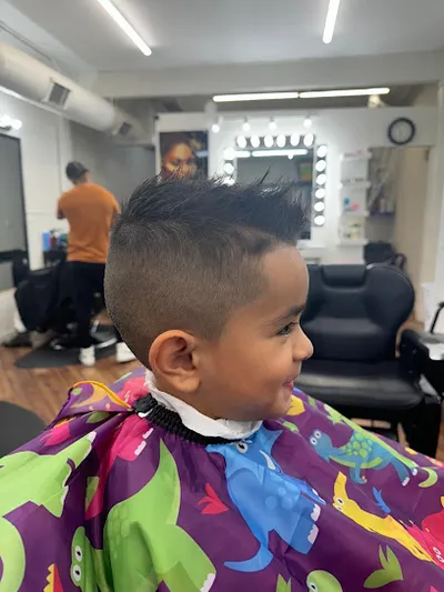 Elena’s barbershop
