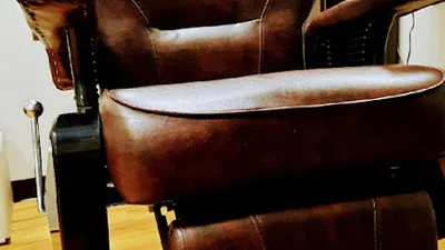 Chris' Barbershop