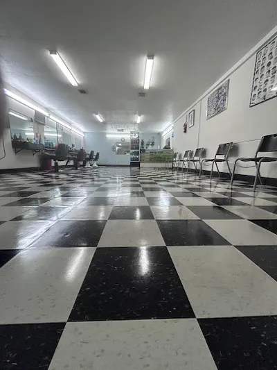 El Venado Barber Shop