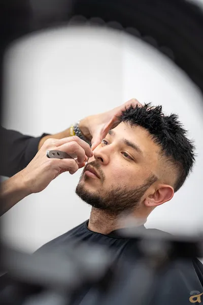 Jesus costa Hair Replacement Barber e Protese capilar