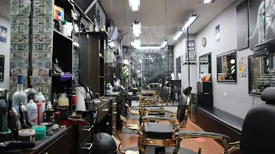 Sculptures Barber shop