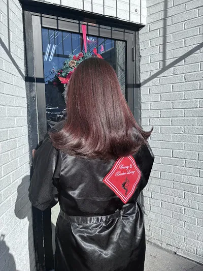Beauty & barber launge