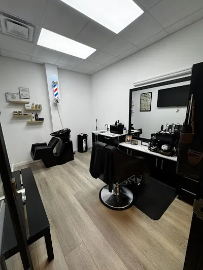 The Comb at Sunrise Barbershop