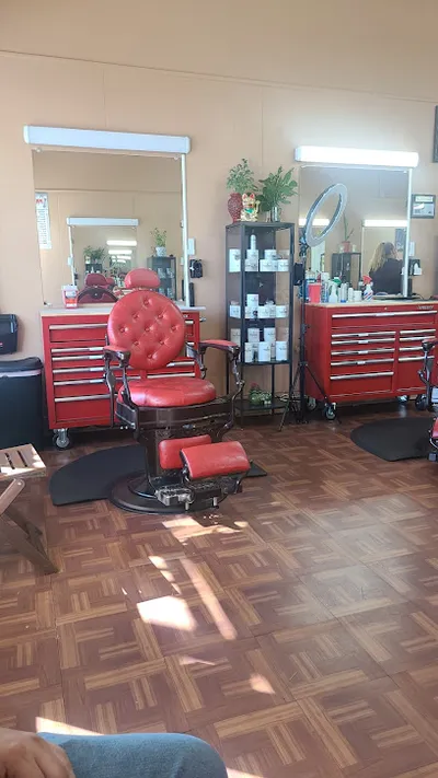 Letty’s cuts barber shop