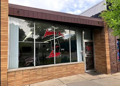 Legendary Barber Lounge Llc