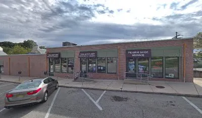 Pilgram Gardens Barber Shop