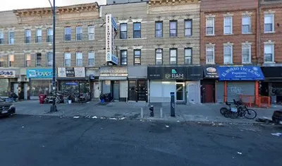 13 Ave BARBER SHOP
