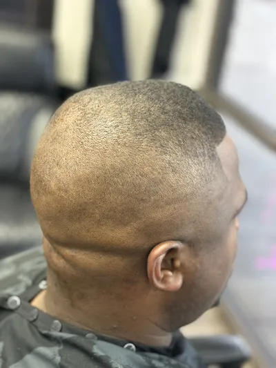 Mike Blends Master Barber