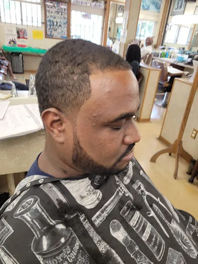 Willie's Barber & Beauty Shop