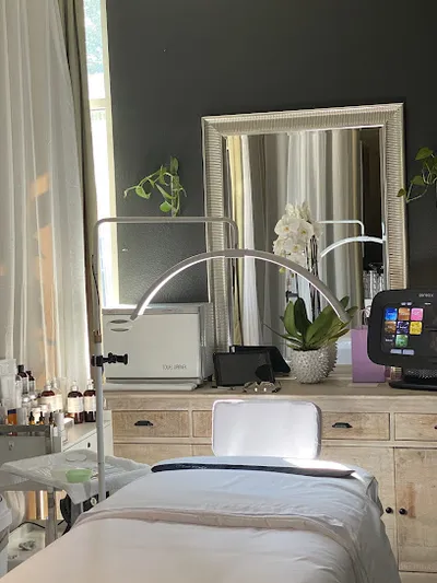 Harri & Timm Barber | Esthetics