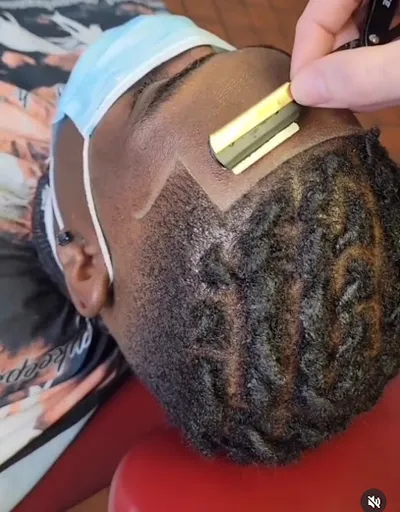 Kaseykeepsmefresh’ Wise Guys Barber Lounge