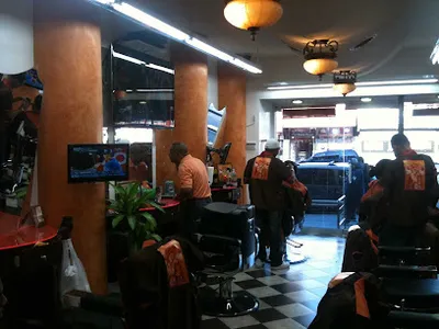 El Reino De Saint Nicholas Barber Shop