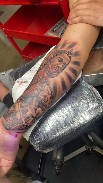 Bravo Barbershop and Tattoo Houston