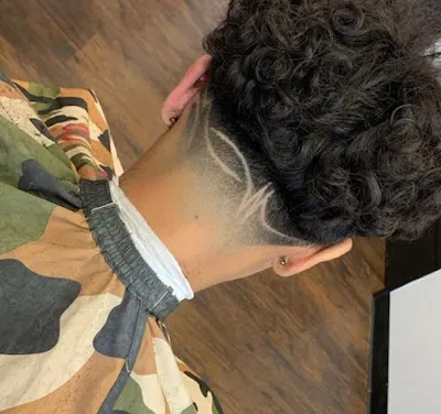 Fresh-E's Barbershop