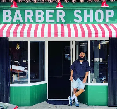 Chrispy’s Luxury Barber & Shop