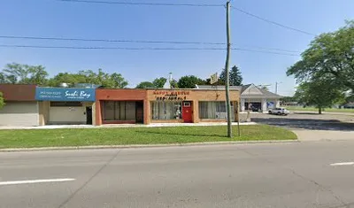 Beauty Salon & Barber