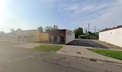 Morris' Barber & Beauty Shop
